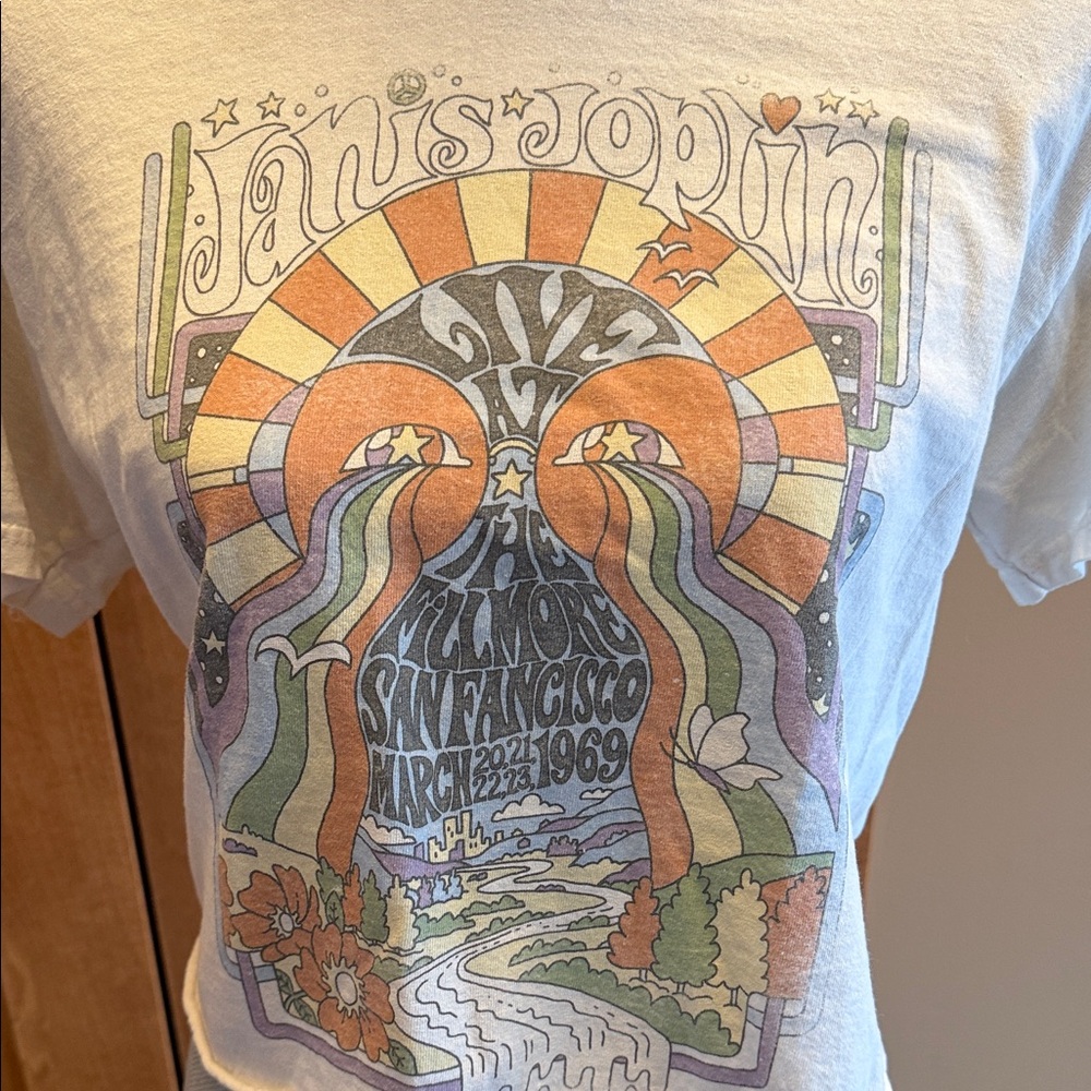 Janis Joplin Cream Retro Graphic Crop Tee - Vintage-Inspired Fit women sz M